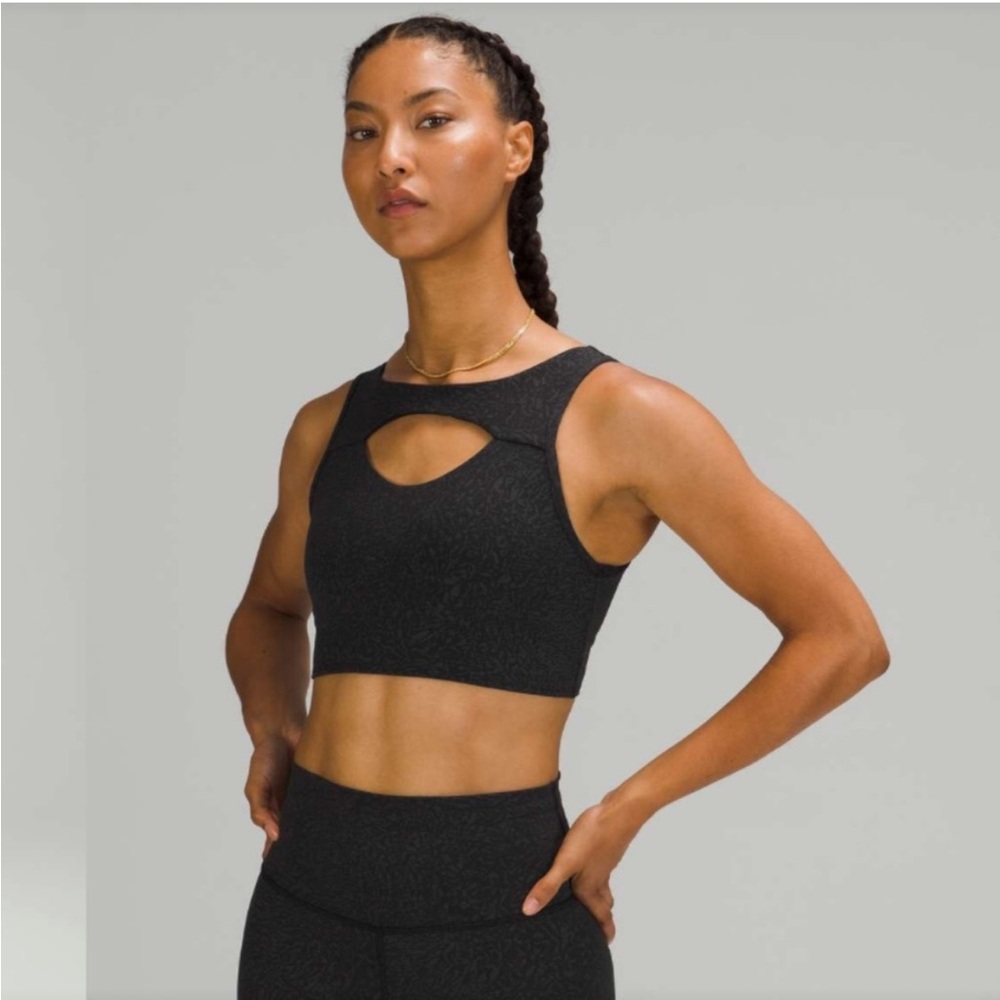 Lululemon Everlux Cut-out Train Bra - black print